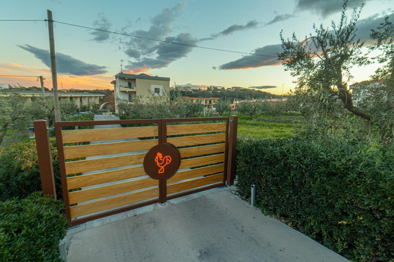 Il Gallo Con Gli Stivali Termoli Luaran gambar